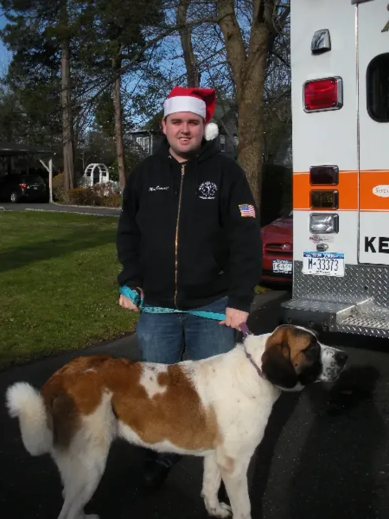xmas-ambulance-004.webp