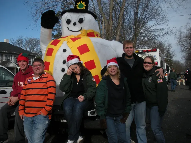 xmas-ambulance-007.webp