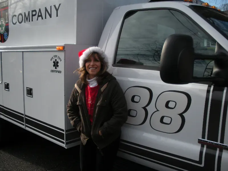 xmas-ambulance-008.webp